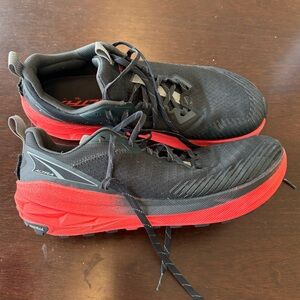 Men’s Altra Experience Wild 2 Trail Running Shoes - size 12- GREAT Condition